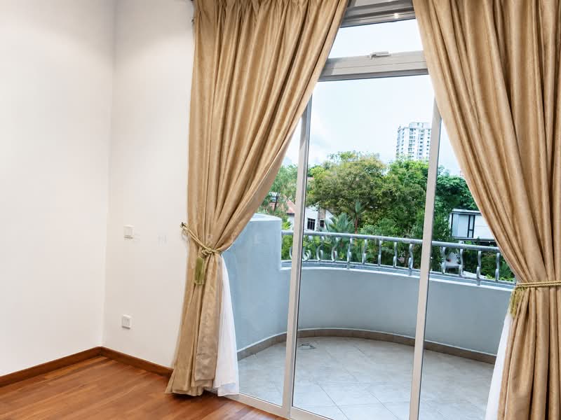 Charming Garden, 138 King's Road, 5 Bedrooms, 2,476 sqft, Condominium For Rent, by Shirley Seng, 500230450 - Balcony - PropertyGuru.com.sg