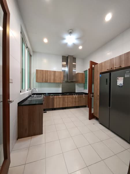 Namly Crescent, , 5 Bedrooms, 3,800 sqft, Semi-Detached House For Rent, by Andy Wee, 500230451 - Kitchen - PropertyGuru.com.sg