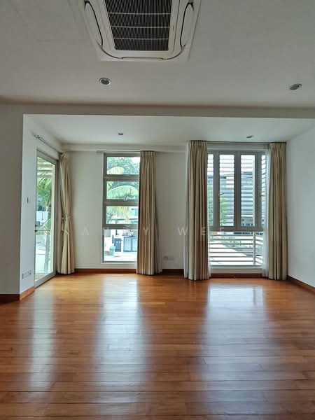 Namly Crescent, , 5 Bedrooms, 3,800 sqft, Semi-Detached House For Rent, by Andy Wee, 500230451 - Living Room - PropertyGuru.com.sg