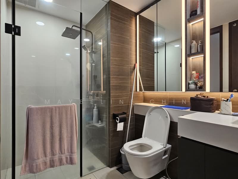 Botanique at Bartley, 237 Upper Paya Lebar Road, 2 Bedrooms, 657 sqft, Condominium For Rent, by Maybeline Chin, 500230456 - Bathroom - PropertyGuru.com.sg
