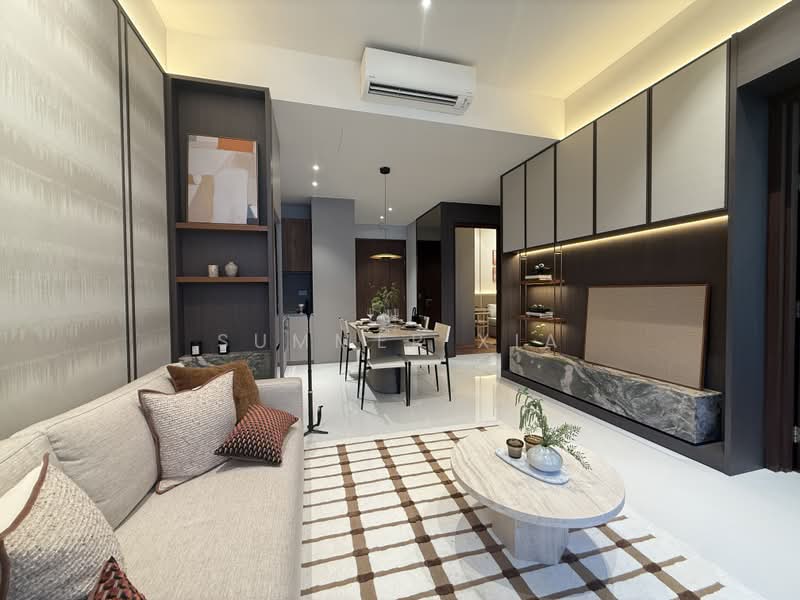 Parksuites, 18 Holland Grove Road, 2 Bedrooms, 786 sqft, Condominium For Sale, by Summer Xia, 500230461 - Living Room - PropertyGuru.com.sg