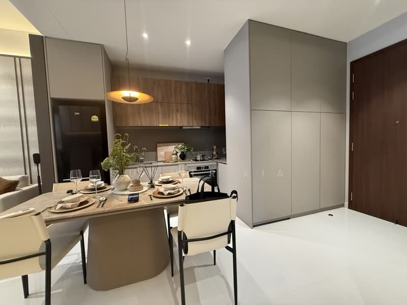 Parksuites, 18 Holland Grove Road, 2 Bedrooms, 786 sqft, Condominium For Sale, by Summer Xia, 500230461 - Kitchen - PropertyGuru.com.sg