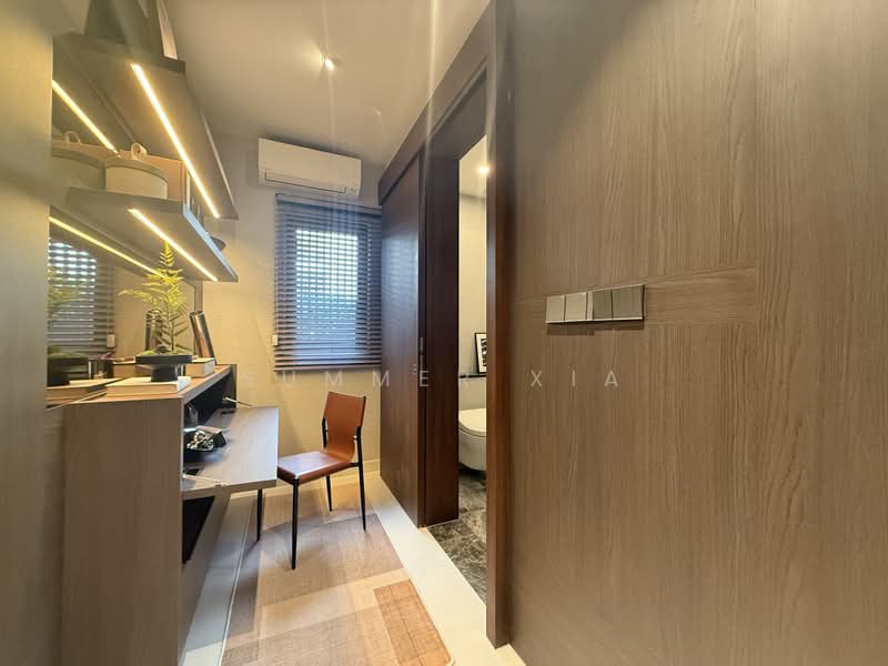 Parksuites, 18 Holland Grove Road, 2 Bedrooms, 786 sqft, Condominium For Sale, by Summer Xia, 500230461 - Study - PropertyGuru.com.sg