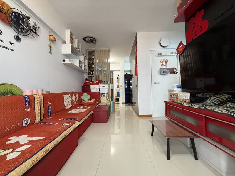 520A Tampines Central 8, 520A Tampines Central 8, 2 Bedrooms, 657 sqft, HDB Flat For Sale, by Alvin Toh, 500230463 - Living Room - PropertyGuru.com.sg