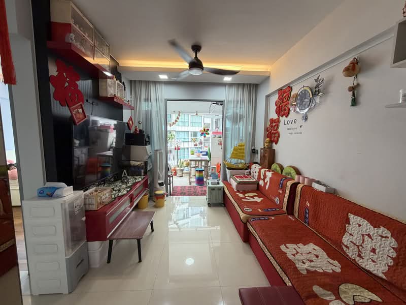 520A Tampines Central 8, 520A Tampines Central 8, 2 Bedrooms, 657 sqft, HDB Flat For Sale, by Alvin Toh, 500230463 - Living Room - PropertyGuru.com.sg