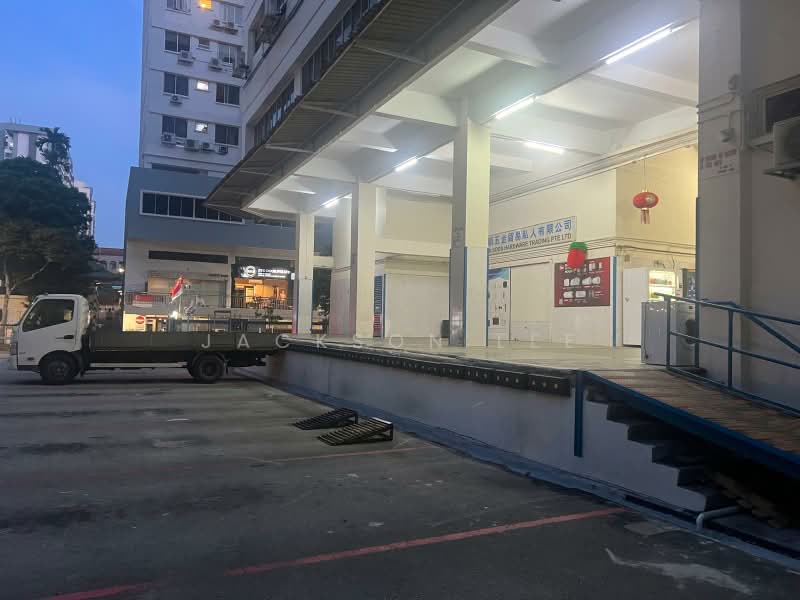 Golden Wall Flatted Factory, 2 Jalan Rajah, 1,425 sqft, Light Industrial (B1) For Rent, by Jackson Lee, 500230465 - Exterior - CommercialGuru.com.sg