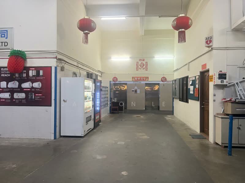 Golden Wall Flatted Factory, 2 Jalan Rajah, 1,425 sqft, Light Industrial (B1) For Rent, by Jackson Lee, 500230465 - Corridor - CommercialGuru.com.sg
