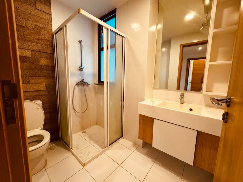 Varsity Park Condominium, 34 West Coast Road, 3 Bedrooms, 1,464 sqft, Condominium For Rent, by Vivien Yeo, 500230468 - Bathroom - PropertyGuru.com.sg