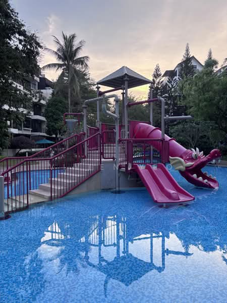 Varsity Park Condominium, 34 West Coast Road, 3 Bedrooms, 1,464 sqft, Condominium For Rent, by Vivien Yeo, 500230468 - Exterior - PropertyGuru.com.sg
