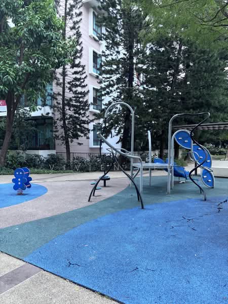Varsity Park Condominium, 34 West Coast Road, 3 Bedrooms, 1,464 sqft, Condominium For Rent, by Vivien Yeo, 500230468 - Exterior - PropertyGuru.com.sg