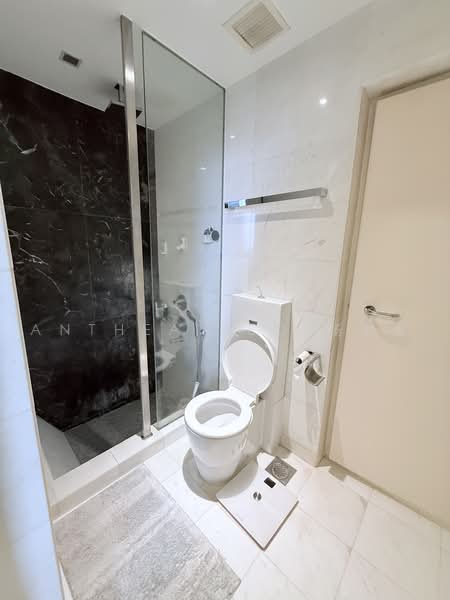 Vida, 5 Peck Hay Road, 1 Bedroom, 527 sqft, Condominium For Rent, by Anthea Yeo 杨丽娇, 500230469 - Bathroom - PropertyGuru.com.sg