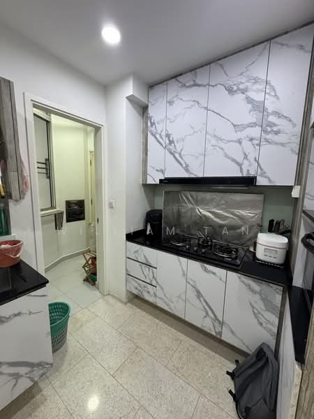 Kerrisdale, 30 Sturdee Road, 3 Bedrooms, 1,259 sqft, Condominium For Sale, by William Tan, 500230472 - Kitchen - PropertyGuru.com.sg