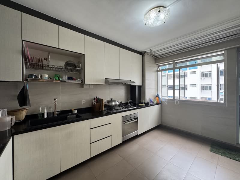 862 Tampines Street 83, 862 Tampines Street 83, 3 Bedrooms, 1,119 sqft, HDB Flat For Sale, by S. Pramchand, 500230510 - Kitchen - PropertyGuru.com.sg