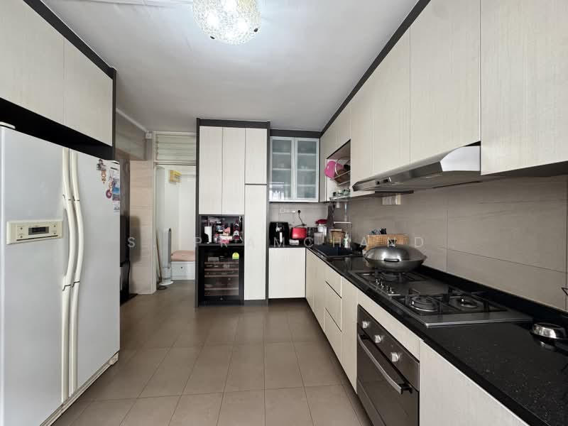 862 Tampines Street 83, 862 Tampines Street 83, 3 Bedrooms, 1,119 sqft, HDB Flat For Sale, by S. Pramchand, 500230510 - Kitchen - PropertyGuru.com.sg