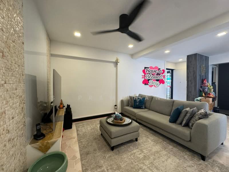 862 Tampines Street 83, 862 Tampines Street 83, 3 Bedrooms, 1,119 sqft, HDB Flat For Sale, by S. Pramchand, 500230510 - Living Room - PropertyGuru.com.sg