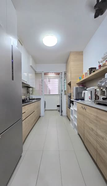 450B Bukit Batok West Avenue 6, 450B Bukit Batok West Avenue 6, Dairy Farm / Bukit Panjang / Choa Chu Kang, 3 Bedrooms, 1,001 sqft, HDB Flat For Sale, by Ken Poh, 500230514 - Kitchen - PropertyGuru.com.sg