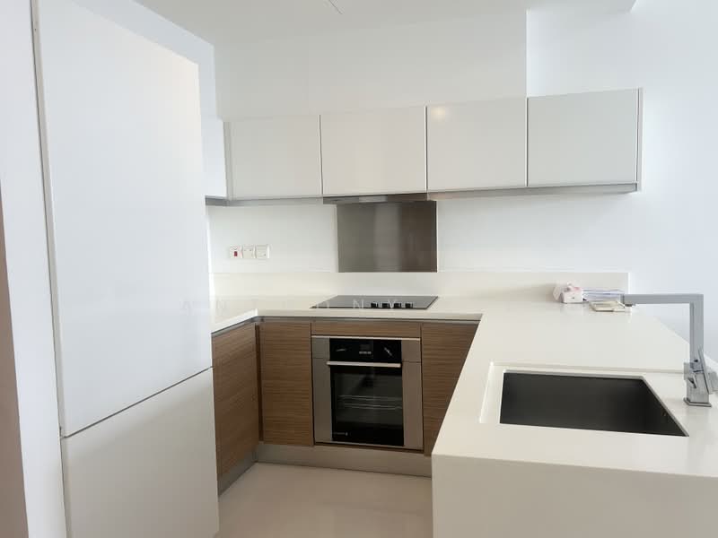 Marina Bay Residences, 18 Marina Boulevard, 2 Bedrooms, 1,055 sqft, Condominium For Rent, by Anthony Lee, 500230523 - Kitchen - PropertyGuru.com.sg