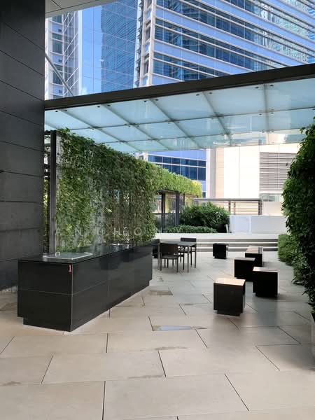 Marina Bay Residences, 18 Marina Boulevard, 2 Bedrooms, 1,055 sqft, Condominium For Rent, by Anthony Lee, 500230523 - Exterior - PropertyGuru.com.sg