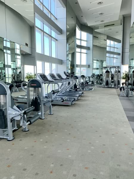 Marina Bay Residences, 18 Marina Boulevard, 2 Bedrooms, 1,055 sqft, Condominium For Rent, by Anthony Lee, 500230523 - Gym - PropertyGuru.com.sg