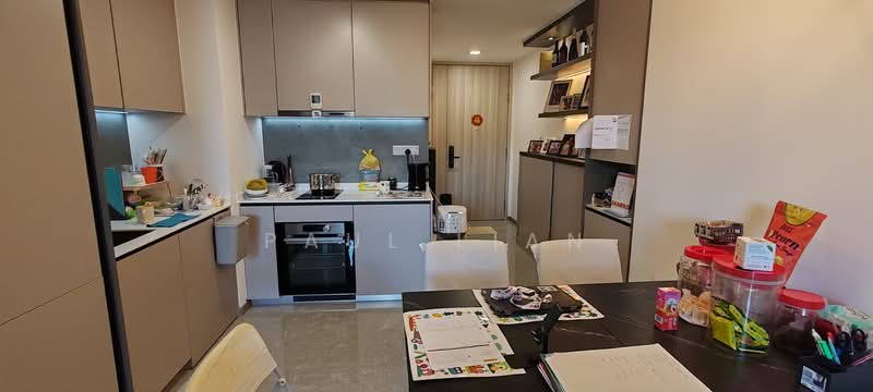 Sengkang Grand Residences, 72 Compassvale Bow, Hougang / Punggol / Sengkang, 2 Bedrooms, 764 sqft, Condominium For Sale, by Paul Lian, 500230525 - Kitchen - PropertyGuru.com.sg