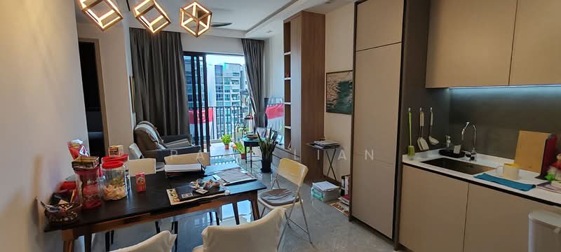 Sengkang Grand Residences, 72 Compassvale Bow, Hougang / Punggol / Sengkang, 2 Bedrooms, 764 sqft, Condominium For Sale, by Paul Lian, 500230525 - Living Room - PropertyGuru.com.sg