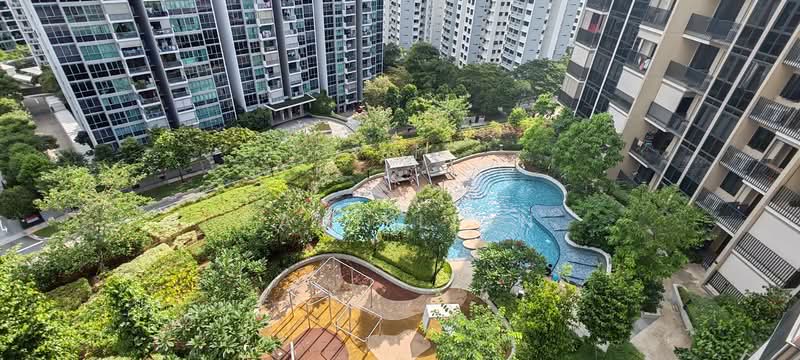 Sengkang Grand Residences, 72 Compassvale Bow, Hougang / Punggol / Sengkang, 2 Bedrooms, 764 sqft, Condominium For Sale, by Paul Lian, 500230525 - Exterior - PropertyGuru.com.sg