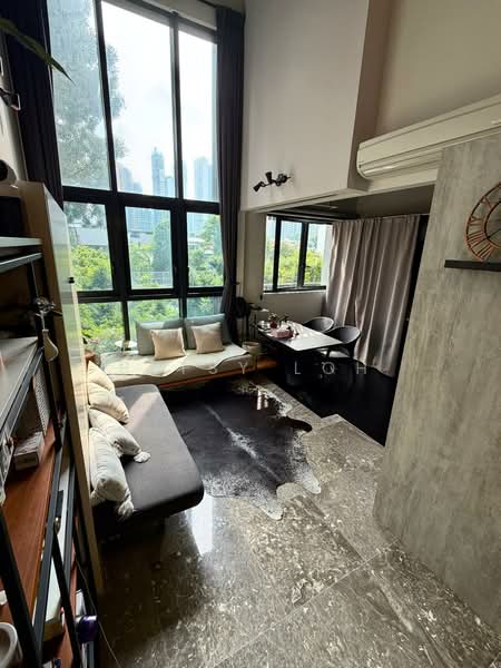 120 Grange, 120 Grange Road, 1 Bedroom, 484 sqft, Condominium For Sale, by Betsy Loh, 500230526 - Living Room - PropertyGuru.com.sg