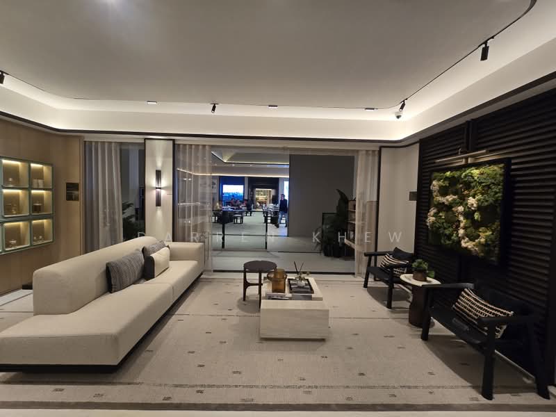 Bloomsbury Residences, 61 Media Circle, 4 Bedrooms, 1,421 sqft, Apartment For Sale, by Darren Khew, 500230531 - Living Room - PropertyGuru.com.sg