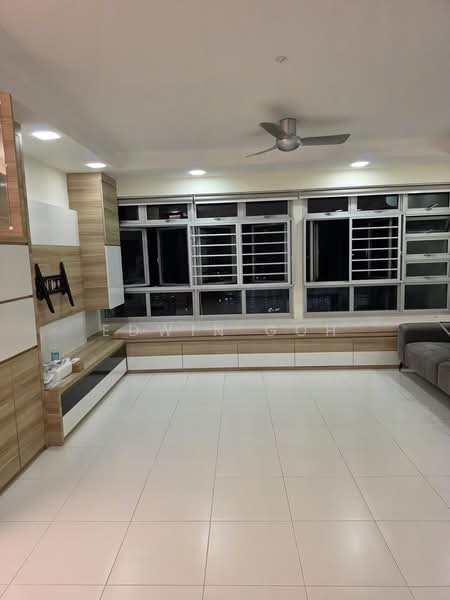 23 Ghim Moh Link, 23 Ghim Moh Link, 3 Bedrooms, 1,214 sqft, HDB Flat For Rent, by Edwin Goh, 500230532 - Living Room - PropertyGuru.com.sg