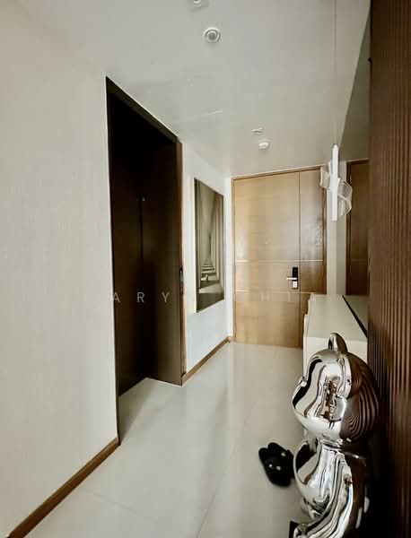 Marina One Residences, 23 Marina Way, 2 Bedrooms, 1,173 sqft, Condominium For Rent, by Caryn Chia, 500230536 - Entrance - PropertyGuru.com.sg