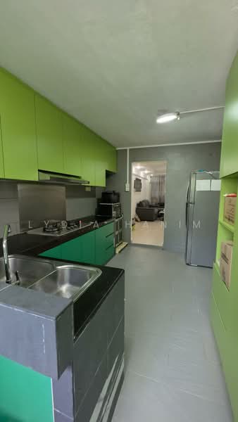 413 Bedok North Avenue 2, 413 Bedok North Avenue 2, 2 Bedrooms, 721 sqft, HDB Flat For Rent, by Lydia Hanim, 500230537 - Kitchen - PropertyGuru.com.sg