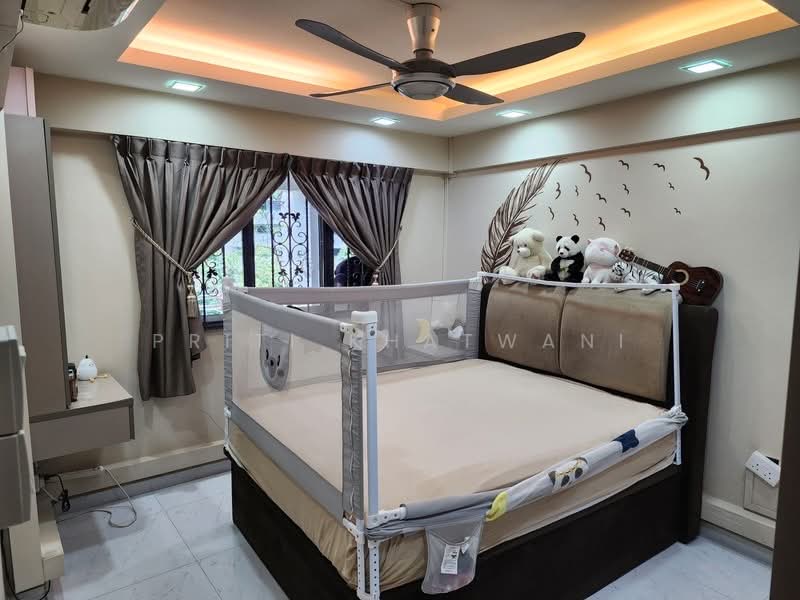 241 Jurong East Street 24, 241 Jurong East Street 24, 2 Bedrooms, 731 sqft, HDB Flat For Sale, by Priti Khatwani, 500230541 - PropertyGuru.com.sg