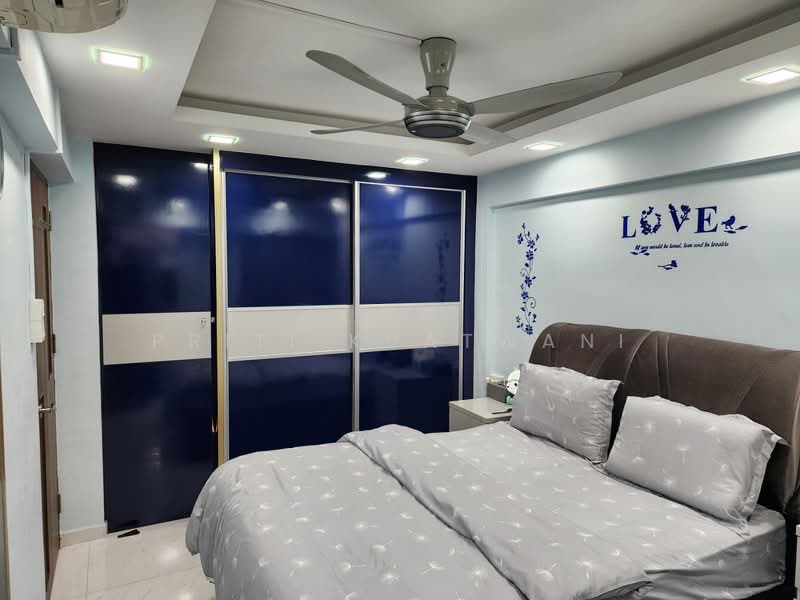 241 Jurong East Street 24, 241 Jurong East Street 24, 2 Bedrooms, 731 sqft, HDB Flat For Sale, by Priti Khatwani, 500230541 - PropertyGuru.com.sg