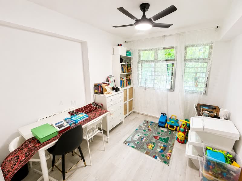 469A Meadow Spring @ Yishun, 469A Yishun Street 43, 3 Bedrooms, 1,001 sqft, HDB Flat For Sale, by Amir Bahrom, 500230548 - Study - PropertyGuru.com.sg