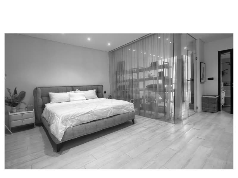 Exclusive Listing (50% fee sharing to co-brokers): Corner Terrace by the Park! Seaside Living!, , 6 Bedrooms, 7,500 sqft, Corner Terrace For Sale, by Leslie Chan, 500230555 - Bedroom - PropertyGuru.com.sg