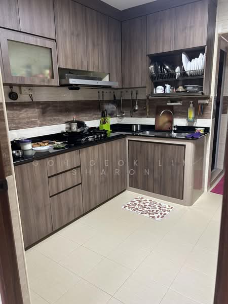 289G Bukit Batok Street 25, 289G Bukit Batok Street 25, 3 Bedrooms, 1,098 sqft, HDB Flat For Sale, by Goh Geok Lim Sharon, 500230559 - Kitchen - PropertyGuru.com.sg