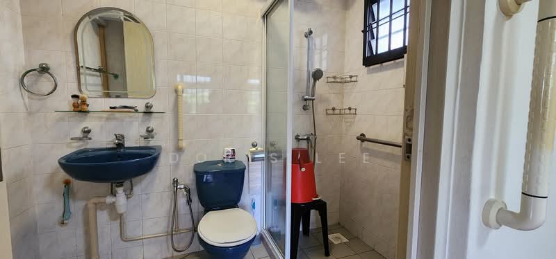 184 Stirling Road, 184 Stirling Road, 3 Bedrooms, 1,238 sqft, HDB Flat For Sale, by Doris Lee, 500230560 - Bathroom - PropertyGuru.com.sg