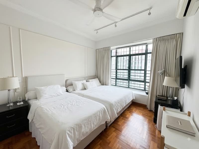 The Hillside, 341 Upper Bukit Timah Road, 3 Bedrooms, 1,302 sqft, Condominium For Sale, by Elena Au, 500230562 - Bedroom - PropertyGuru.com.sg