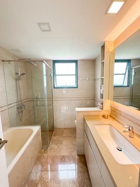 The Hillside, 341 Upper Bukit Timah Road, 3 Bedrooms, 1,302 sqft, Condominium For Sale, by Elena Au, 500230562 - Bathroom - PropertyGuru.com.sg