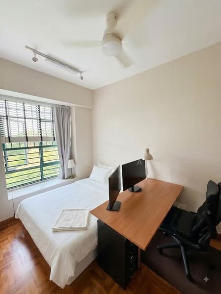 The Hillside, 341 Upper Bukit Timah Road, 3 Bedrooms, 1,302 sqft, Condominium For Sale, by Elena Au, 500230562 - Bedroom - PropertyGuru.com.sg