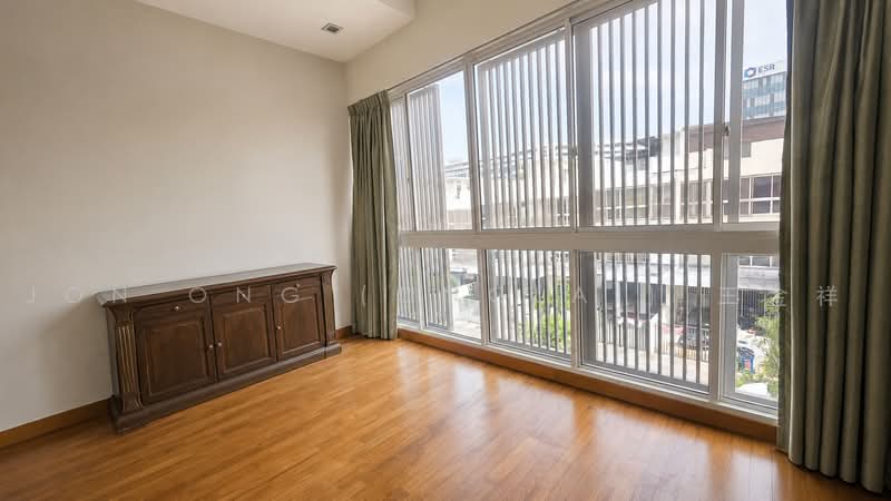 Luxus Hills, Seletar Green Walk, 5 Bedrooms, 3,600 sqft, Terraced House For Sale, by Jon Ong (Onglai) 王金祥, 500230573 - Living Room - PropertyGuru.com.sg