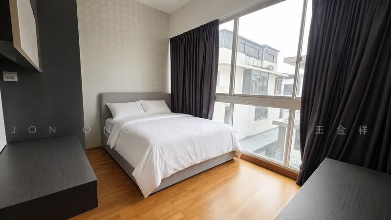 Luxus Hills | The Estate, Seletar Green Walk, 5 Bedrooms, 3,600 sqft, Terraced House For Sale, by Jon Ong (Onglai) 王金祥, 500230573 - Bedroom - PropertyGuru.com.sg
