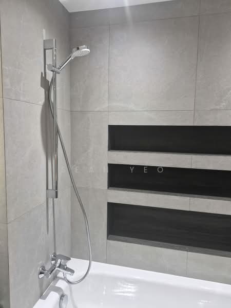 Aspen Heights, 261 River Valley Road, 4 Bedrooms, 1,582 sqft, Condominium For Rent, by Sean Yeo, 500230580 - Bathroom - PropertyGuru.com.sg