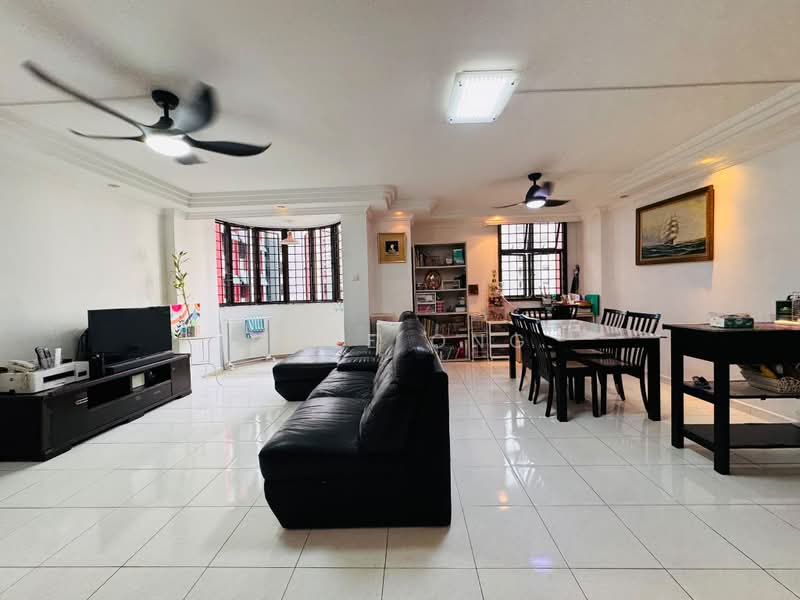341B Sembawang Close, 341B Sembawang Close, 3 Bedrooms, 1,184 sqft, HDB Flat For Sale, by Dave Ong, 500230582 - Living Room - PropertyGuru.com.sg