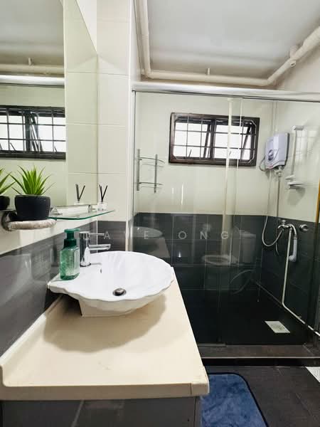 341B Sembawang Close, 341B Sembawang Close, 3 Bedrooms, 1,184 sqft, HDB Flat For Sale, by Dave Ong, 500230582 - Bathroom - PropertyGuru.com.sg