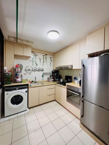 341B Sembawang Close, 341B Sembawang Close, 3 Bedrooms, 1,184 sqft, HDB Flat For Sale, by Dave Ong, 500230582 - Kitchen - PropertyGuru.com.sg