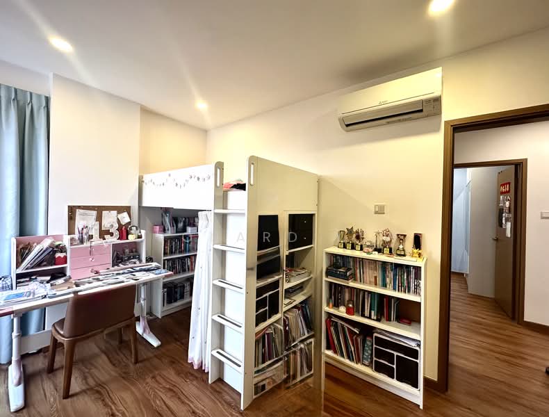 Villa Martia, 11 Martia Road, 3 Bedrooms, 1,281 sqft, Condominium For Sale, by Leonard Yew, 500230585 - Study - PropertyGuru.com.sg