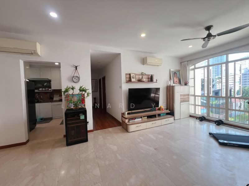 Villa Martia, 11 Martia Road, 3 Bedrooms, 1,281 sqft, Condominium For Sale, by Leonard Yew, 500230585 - Living Room - PropertyGuru.com.sg