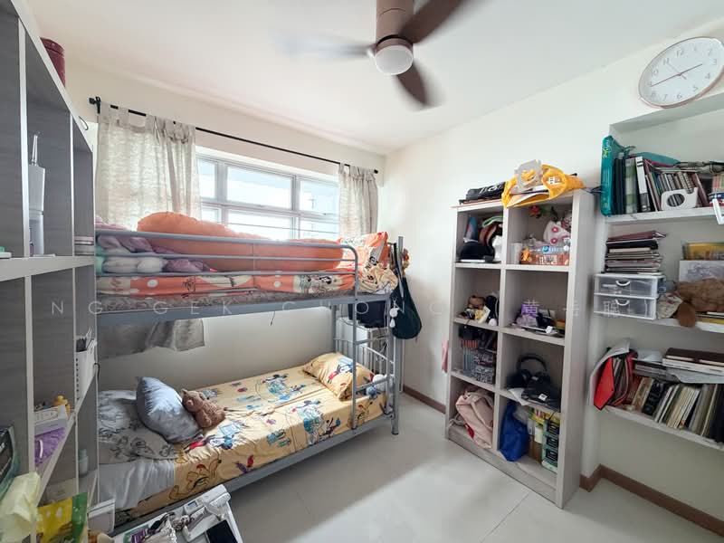 421B Northshore Drive, 421B Northshore Drive, 3 Bedrooms, 1,001 sqft, HDB Flat For Sale, by Ng Gek Chong (黄岳聪), 500230589 - Bedroom - PropertyGuru.com.sg
