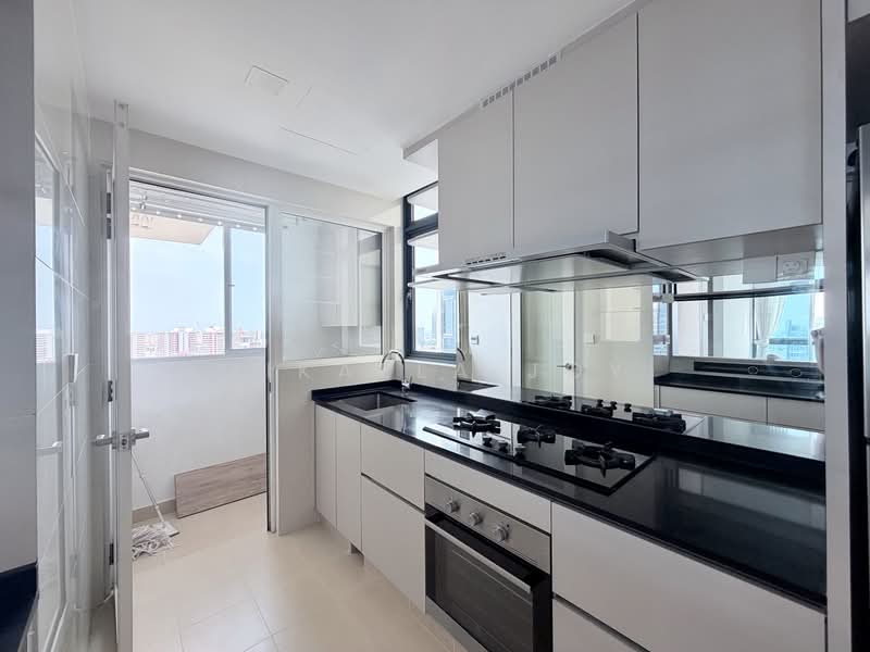 City Square Residences, 8 Kitchener Link, 2 Bedrooms, 872 sqft, Condominium For Rent, by Mikaela Joy, 500230591 - Kitchen - PropertyGuru.com.sg